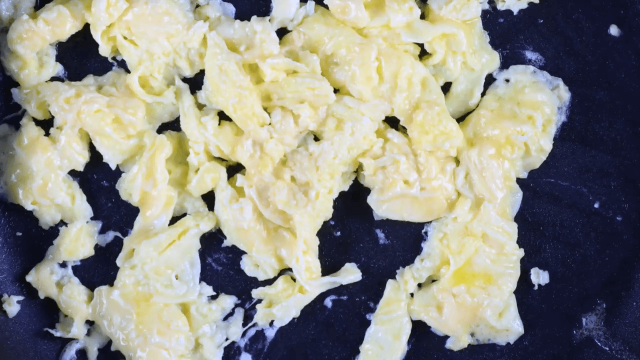 Scrambled Eggs step-2