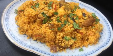 Memoni Akni / Akhni - Mutton With Rice