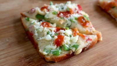 veg bread pizza