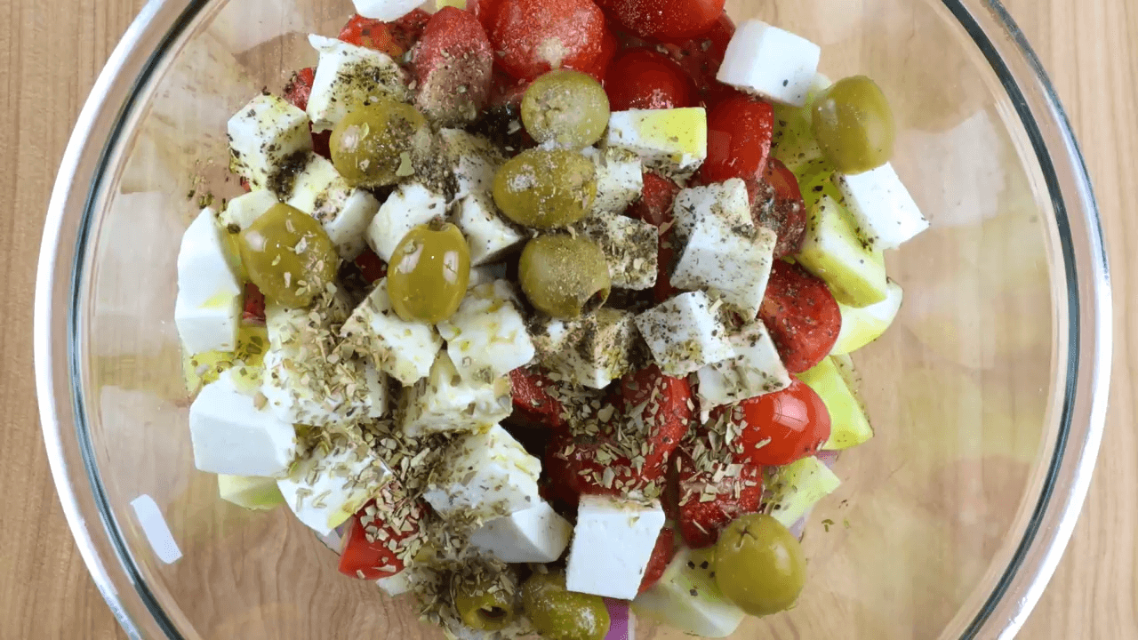 Greek Salad step-1