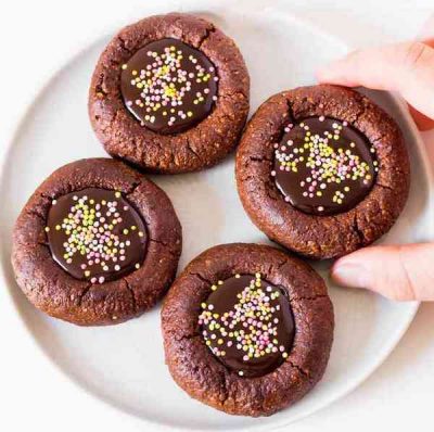 vegan-chocolate-thumbprint-cookies