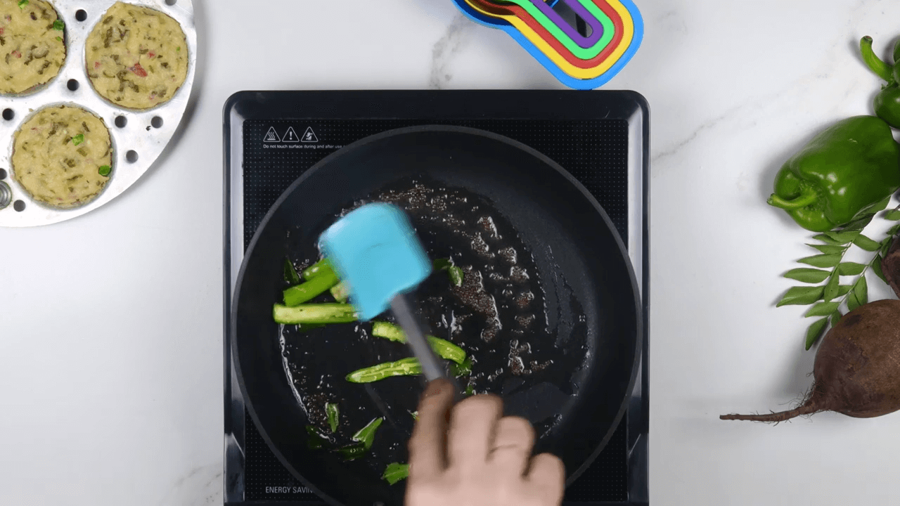 Mix Vegetable Fried Idli step-5