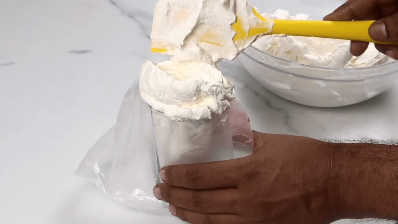 How to Make Eggless Whipped Cream at Home step-4