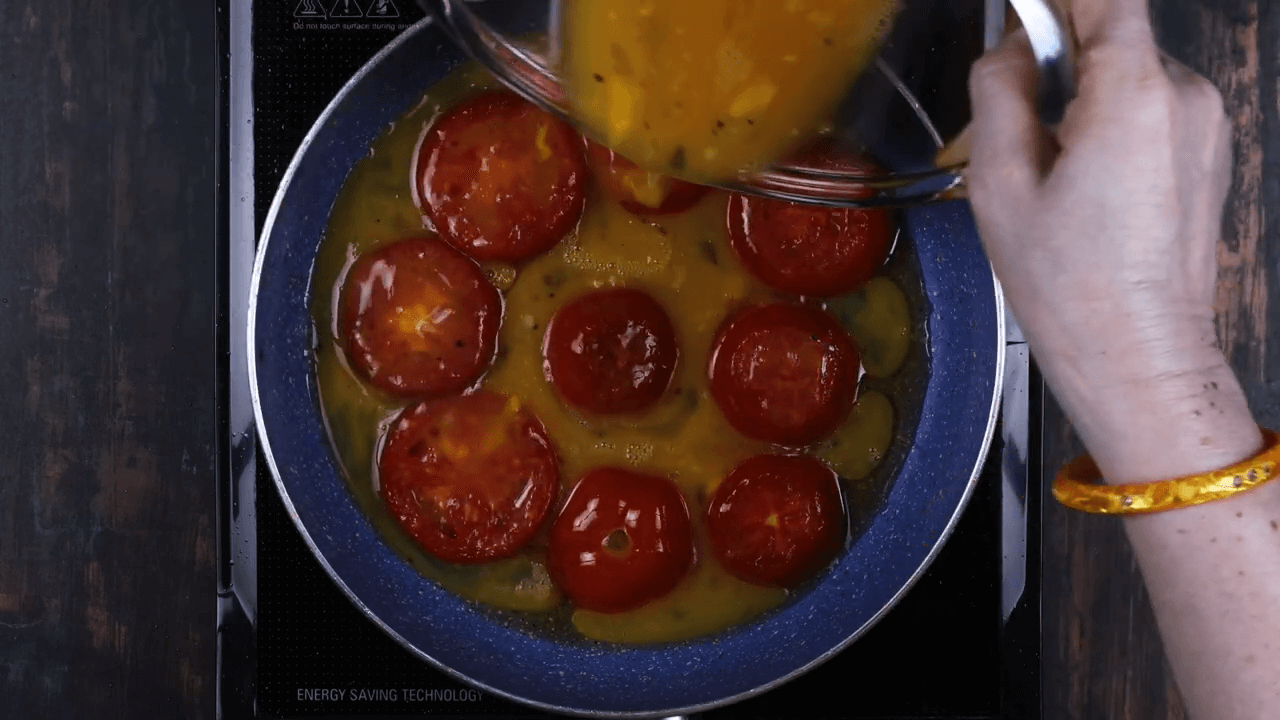 Tomato Cheese Omelette step-5