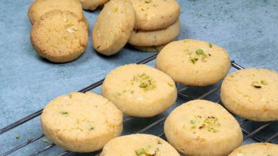 Kaju Pista Cookies