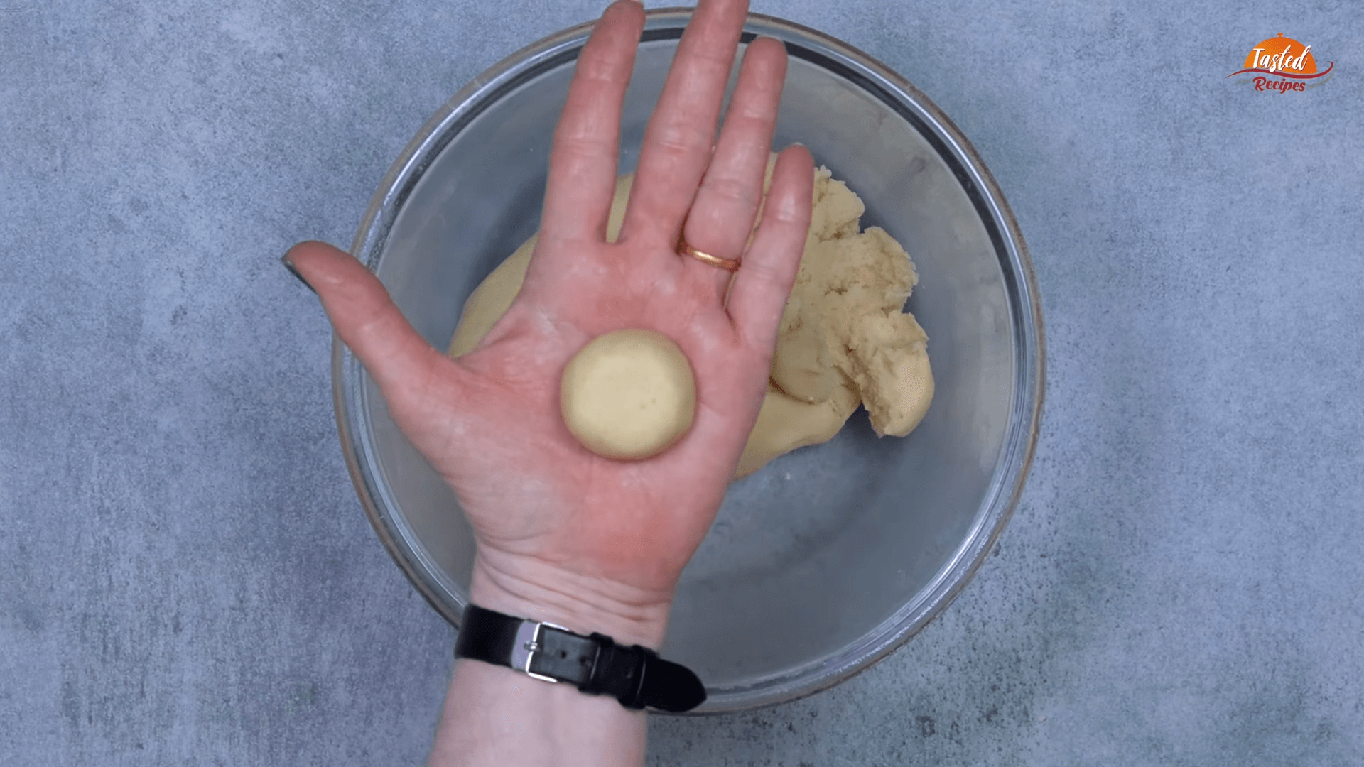 Eggless Coconut Cookies step-3