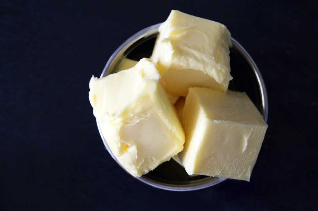 butter in aloo paneer